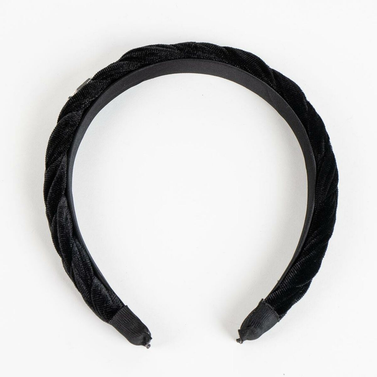 V3HDAC4F8A240682E9ED4BAC596D084E151R4805258P2