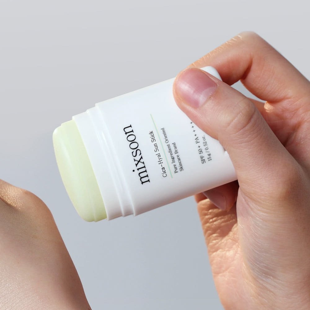 mixsoon Cica - Hyal Sun Stick SPF 50+ PA++++ 15g - TIANSHOP